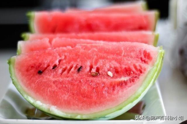 什么水果能冻起来保存 ea6ce5c6555b4292a34ee83d762ea812.jpeg