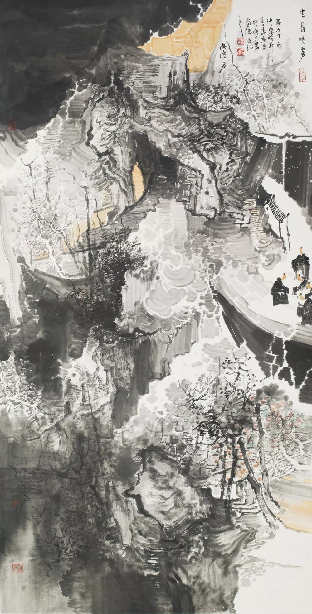 作品多次在国家展览中获奖并出版有《韩英凌山水画作品集》,《韩英凌