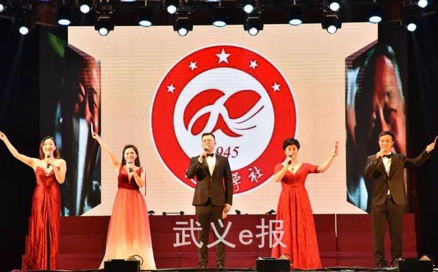 温暖的光，免费观看短剧的温馨体验，温暖的光，免费短剧的温馨观影体验