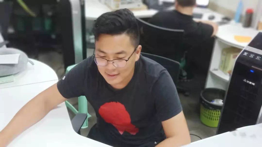 没法提前收到货品就丢工作？别慌！京东客服还