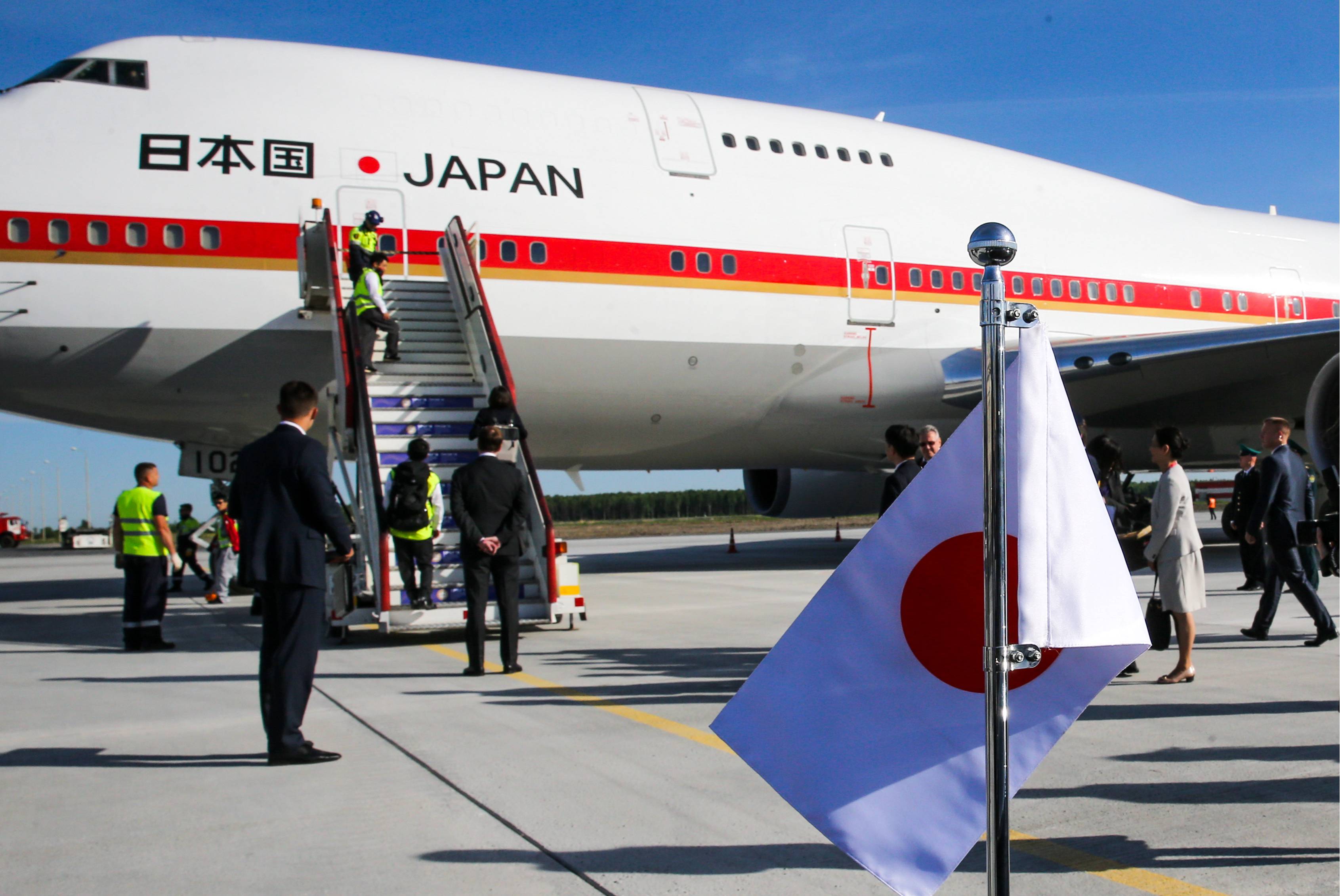 日本"空军1号"拟出售:曾搭载14位日本首相
