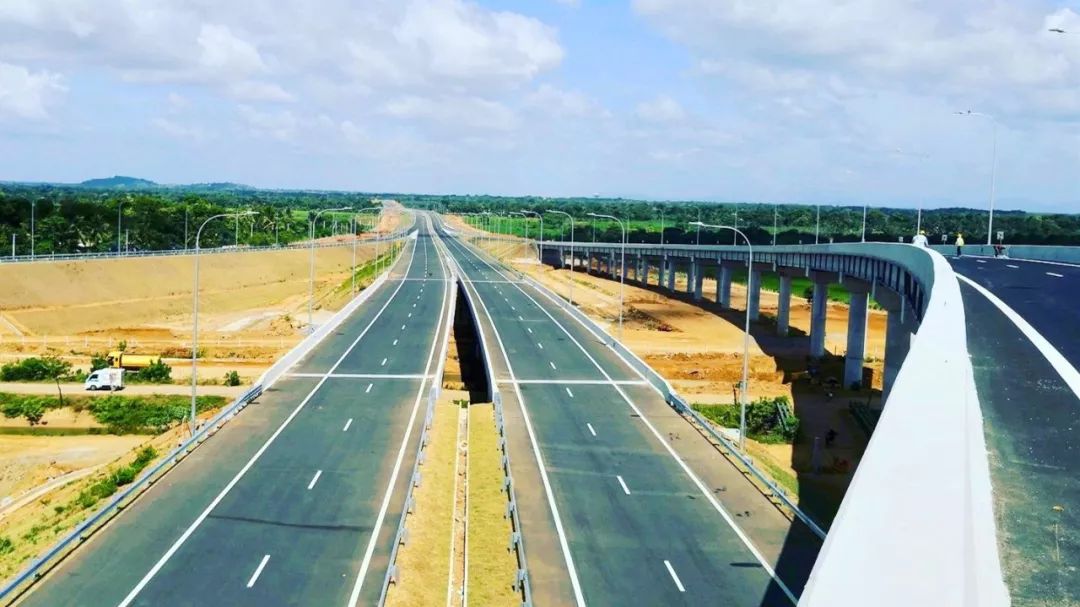 中国港湾斯里兰卡南部高速公路延长段第四标段项目顺利通过竣工验收