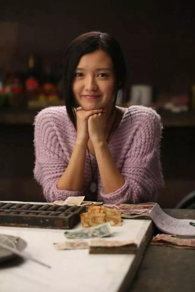 41岁的她似乎已被遗忘,今靠一张如同20岁少女的脸,再度翻红!