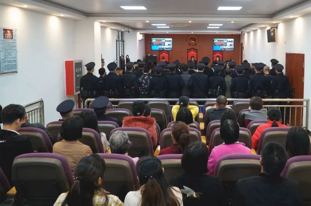 怀集被告人梁建昌冯有新等10人涉嫌敲诈勒索罪寻衅滋事罪一案终审