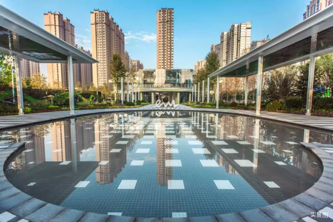 万科翡翠公园,石家庄万科的首部作品,立足高铁商务区,臻引高端翡翠系