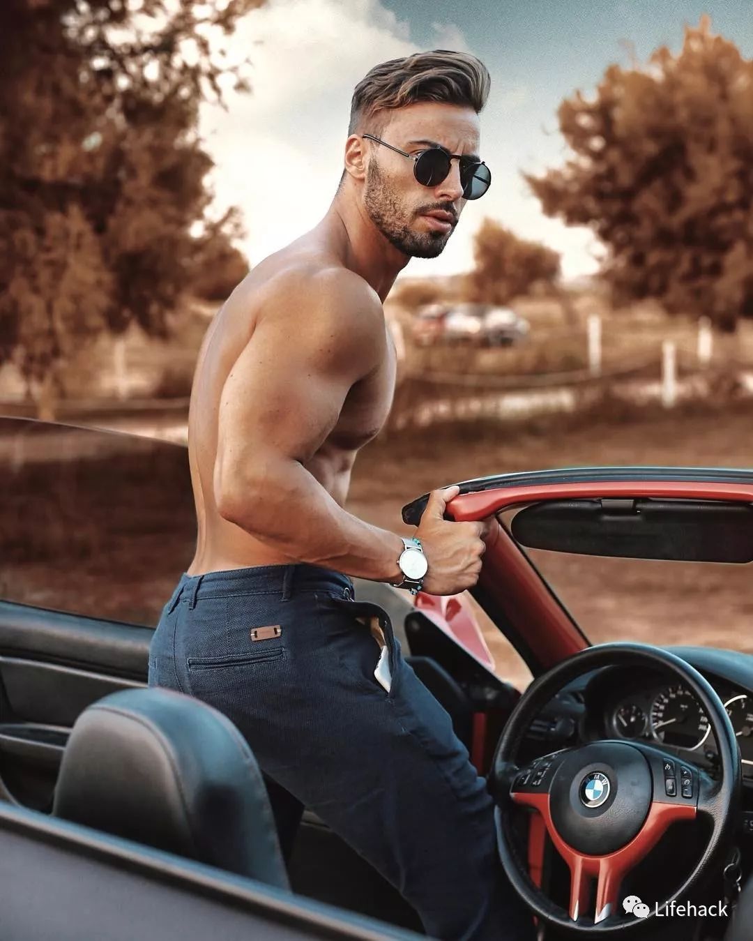 他是全球最帅的男性车模!