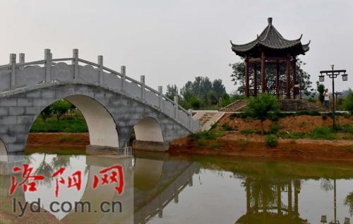 宜阳县:建设文化广场 扮靓美丽乡村_莲庄