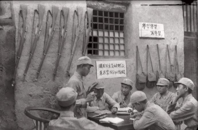 这些泛黄的老照片,承载了平山人民的红色记忆_西柏坡