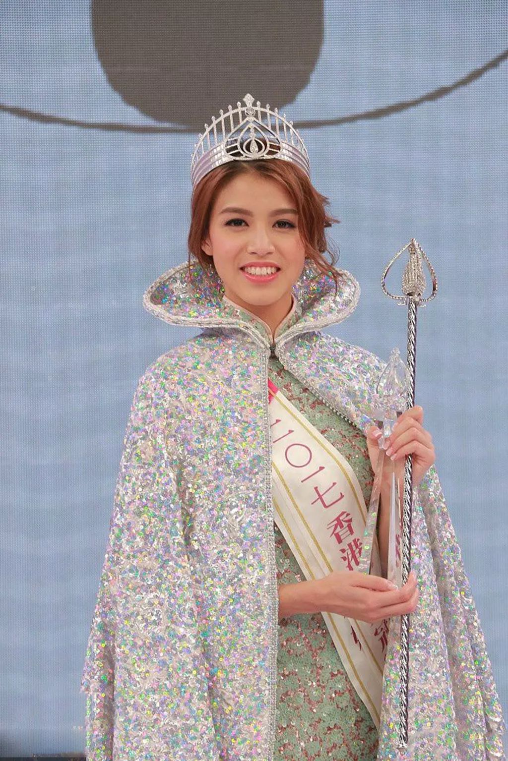 2017年雷庄儿获得港姐冠军和最上镜小姐.2018年陈晓华夺冠加冕.