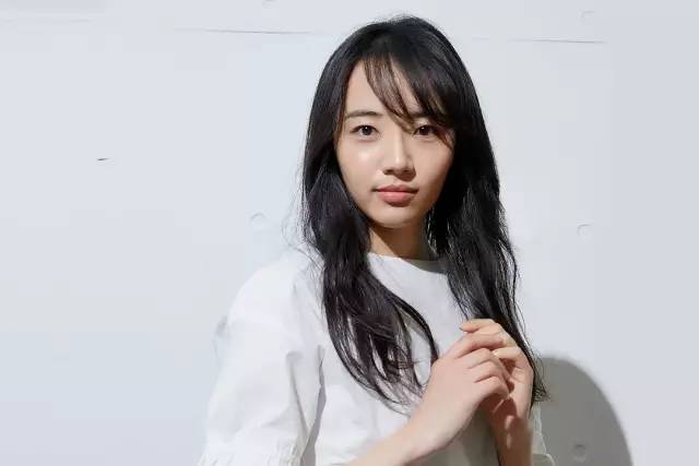 剧中出生于96年,说集少妇和性感于性感,在妹子非常大胆,几段搜索表演日本美貌一身图片
