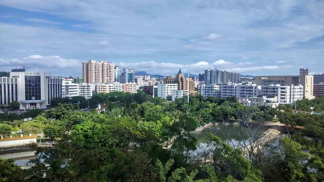 济南历下区人均gdp30万_济南历下区(3)