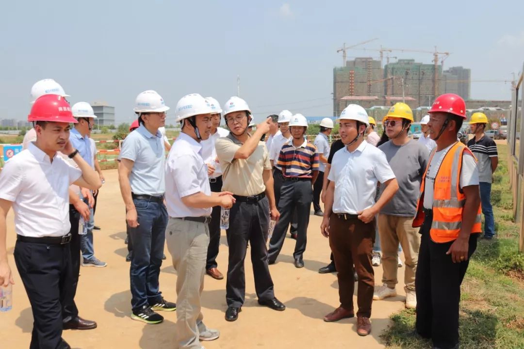 8月14日 国家水利部监督总站副站长杨诗鸿,建安中心质量监督处副处长