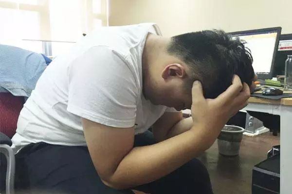 如何让自己变白的方法男生 f21b6d99b0714299a2aec67af3427097.jpeg