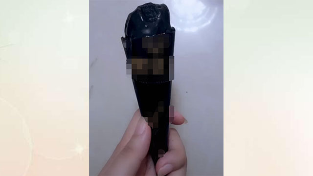                     原创            宝宝吃雪糕的视频火了，看到宝宝吃雪糕的画面，网友：还能要