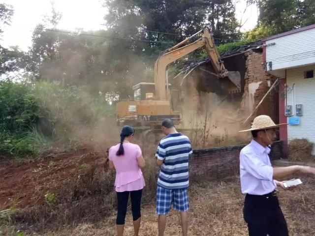 华城镇全域推进农村人居环境综合整治督查通报(第二期