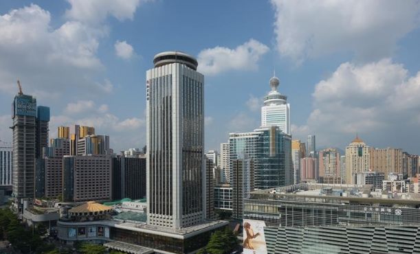 part 1 国贸大厦 国贸大厦于1982年开始建设,一跃成为当时深圳最高的