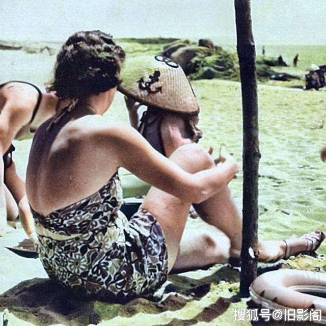 八十年前北戴河，海滨的摩登女郎们