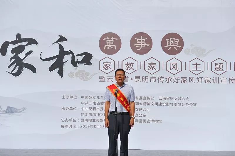 宜良高考状元,19岁出书,中国大学生十大年度人物,被剑桥大学录取