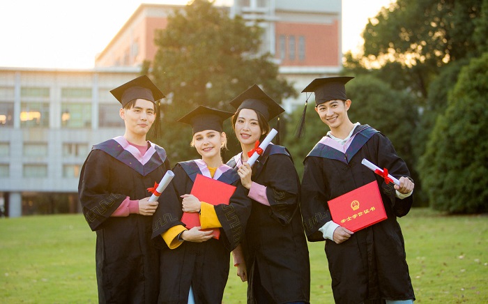 孩子暑假打工赚不少钱,但学习很差,暑假作业也没做,是喜还是忧 孩子暑假打工赚不少钱,但学习很差,暑假作业也没做,是喜还是忧