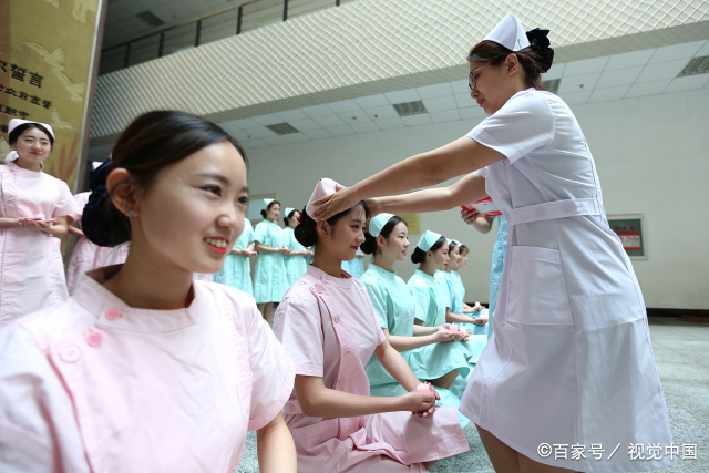 报考这些实用学历不看初中,人缺口数学百万,专科生不会"有福了"高达专业原创图片