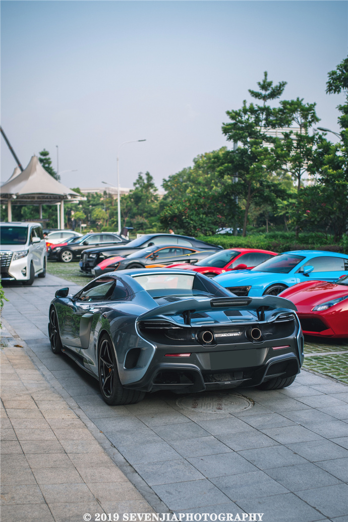 mclaren 675lt spider