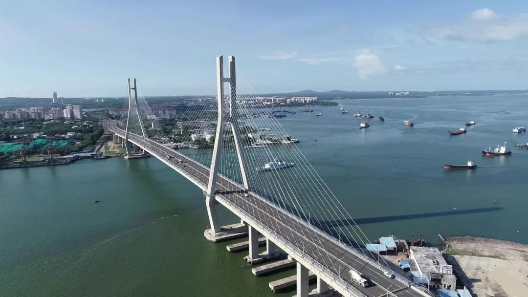 海南这个港口将打造区域国际集装箱枢纽港_洋浦