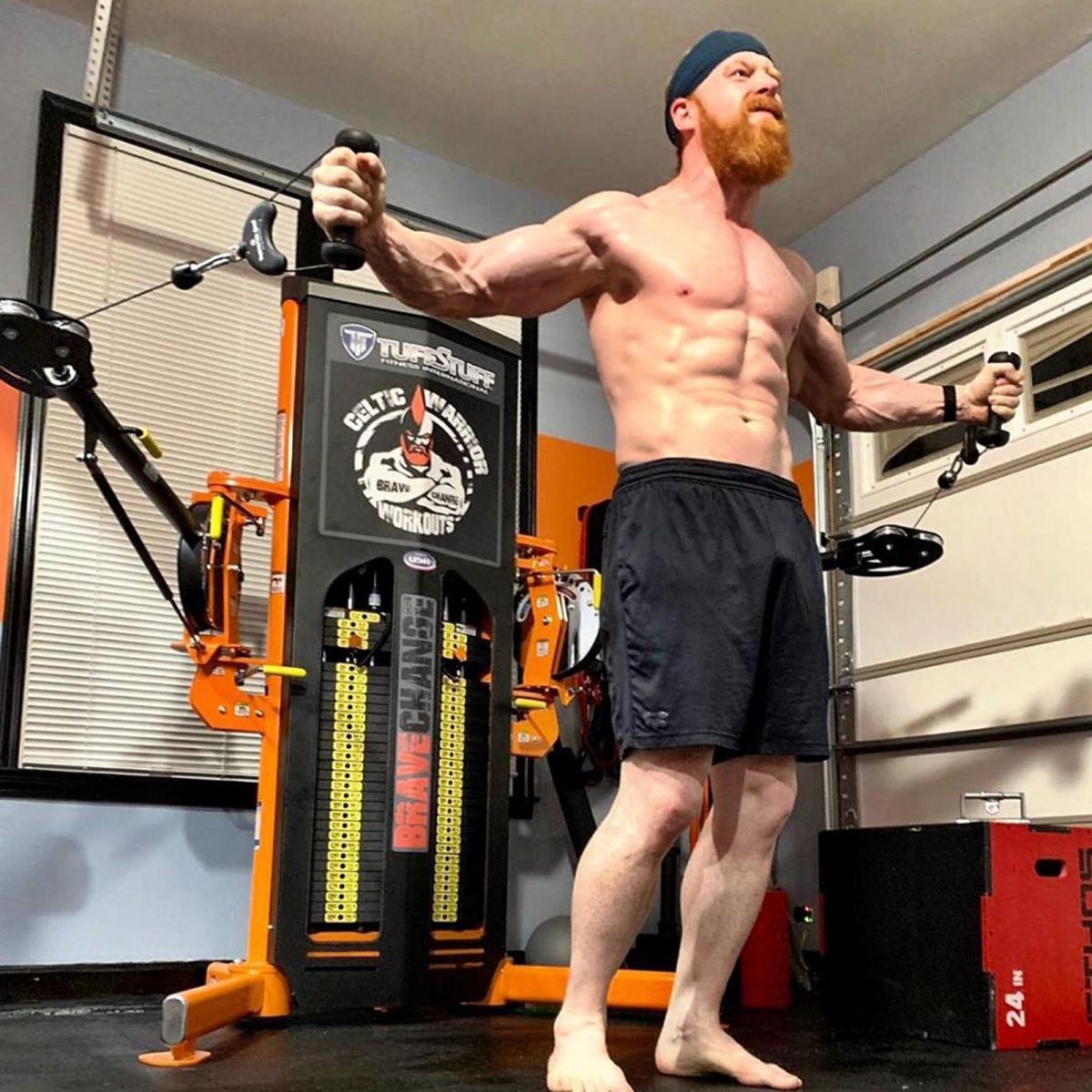 带你了解WWE选手的赛场外生活 爱美食爱健身