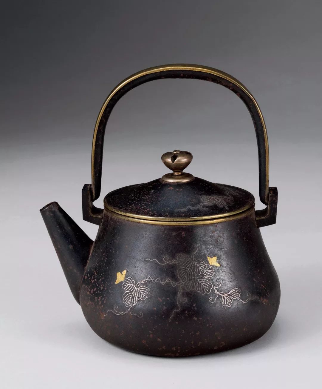 【大象视界】这种中国的绝色青瓷,日本人竟然