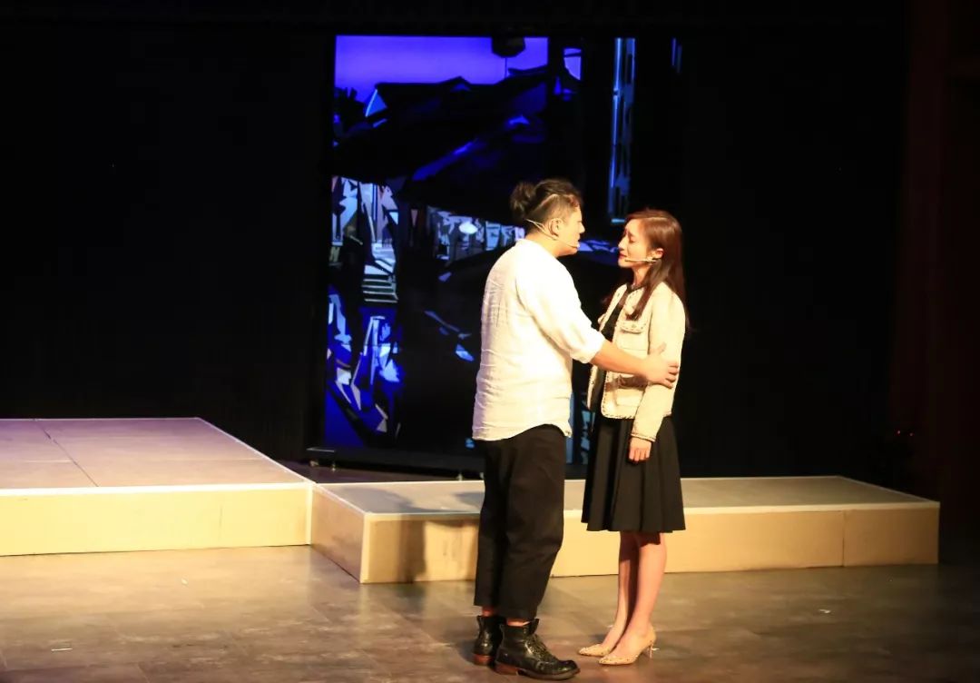 稳稳的幸福完整版男声 12e572fcb41a40e68a572a076c3b53da.jpeg