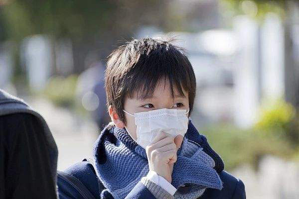                    原创            孩子一咳嗽，家长就喂药，殊不知咳嗽会让身体变得健康呢