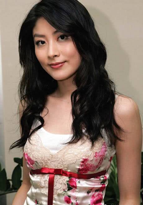 明星陈慧琳香港娱乐圈著名歌手和演员是个非常优秀的香港女星