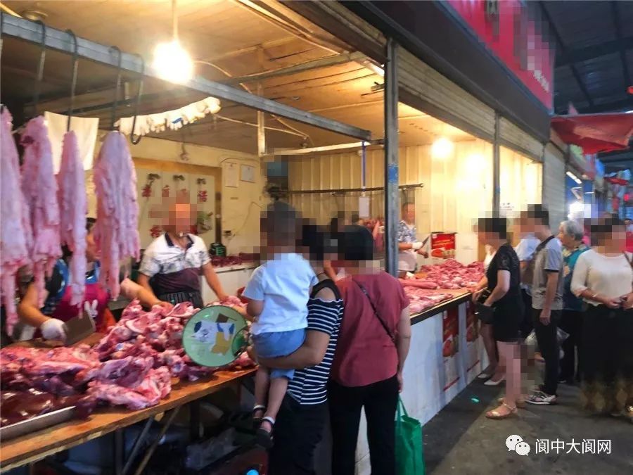 今天阆中猪肉开市,快看看涨价没有?