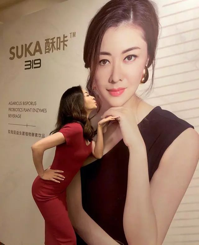 熊黛林放飞自我了,微胖身材更有韵味,阔太风路线成人生赢家 玛雅娱乐怎么注册