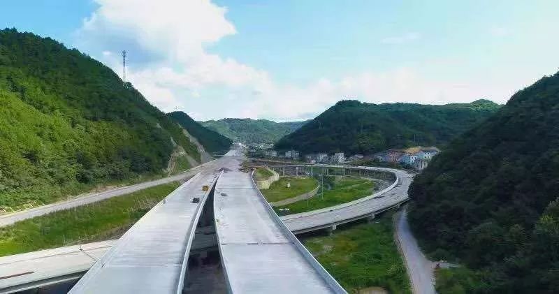 是你关心的杭绍台高速公路!嵊州段项目建设顺利推进