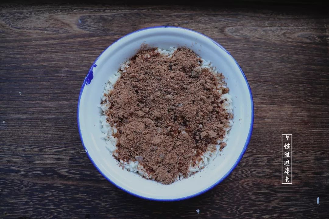 红糖糯米饭怎么蒸视频 fc99c7a6b47a4f059138e4a917648a51.jpeg