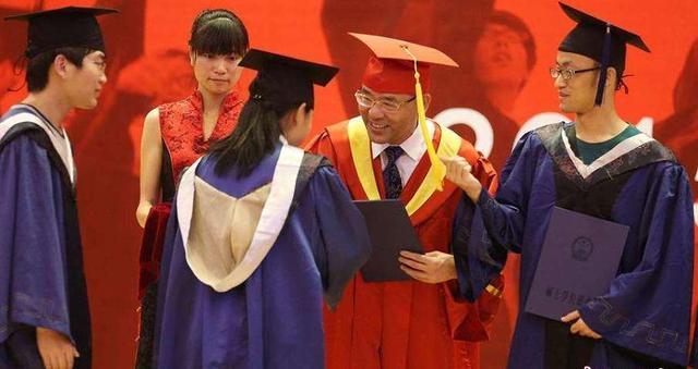 医科这所报告211不一般,每年都在招专科生,没有二本初中学分数v医科我国调图片