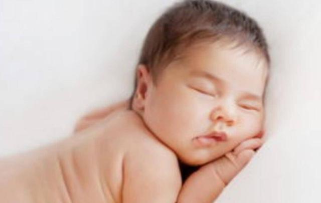                    原创            母亲常用的入睡方法，可能会损害婴儿大脑，宝妈们了解一下