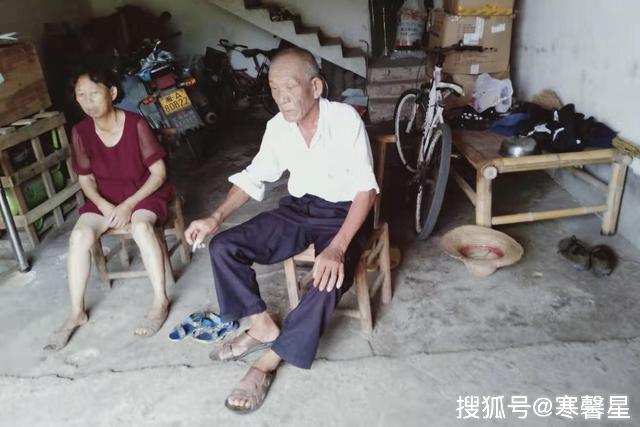                     重症孙子30天花23万，爷爷果断拒救：我有4个孙子不差这一个