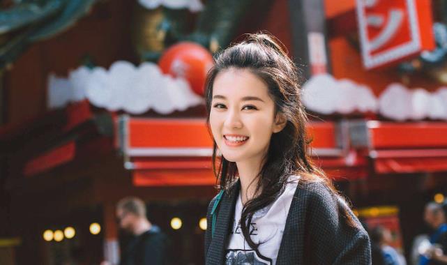 如何成为明星御用伴舞 36138fbcd02f4be2b3051df265a004e5.jpeg