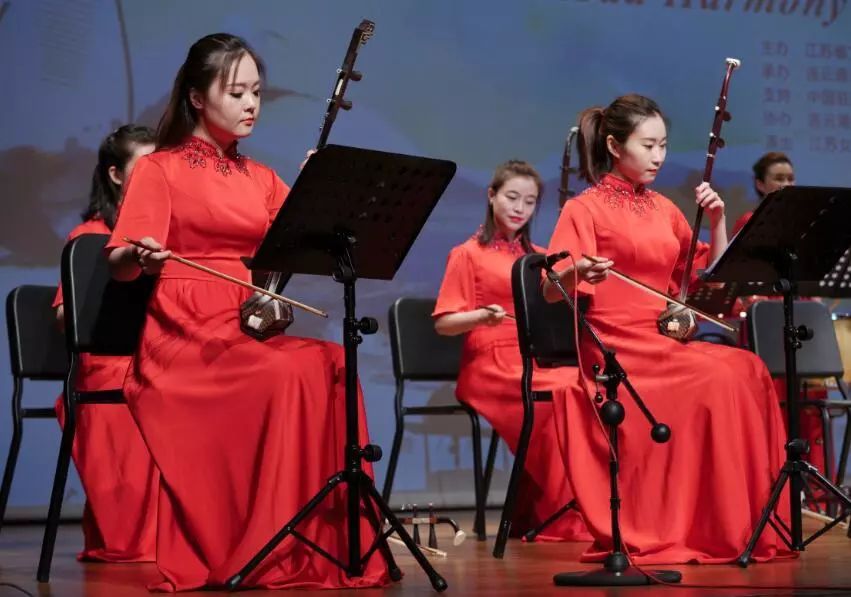 演出江苏女子民乐团在狮城新加坡奏响丝路和鸣民族音乐会
