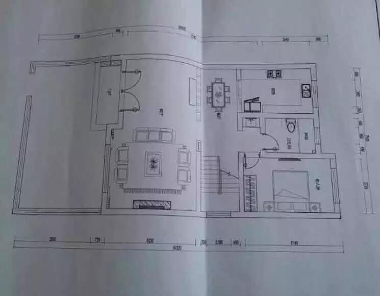 深圳装修丨客厅阳台不装门,门垛砸掉好吗?看完再锤不迟