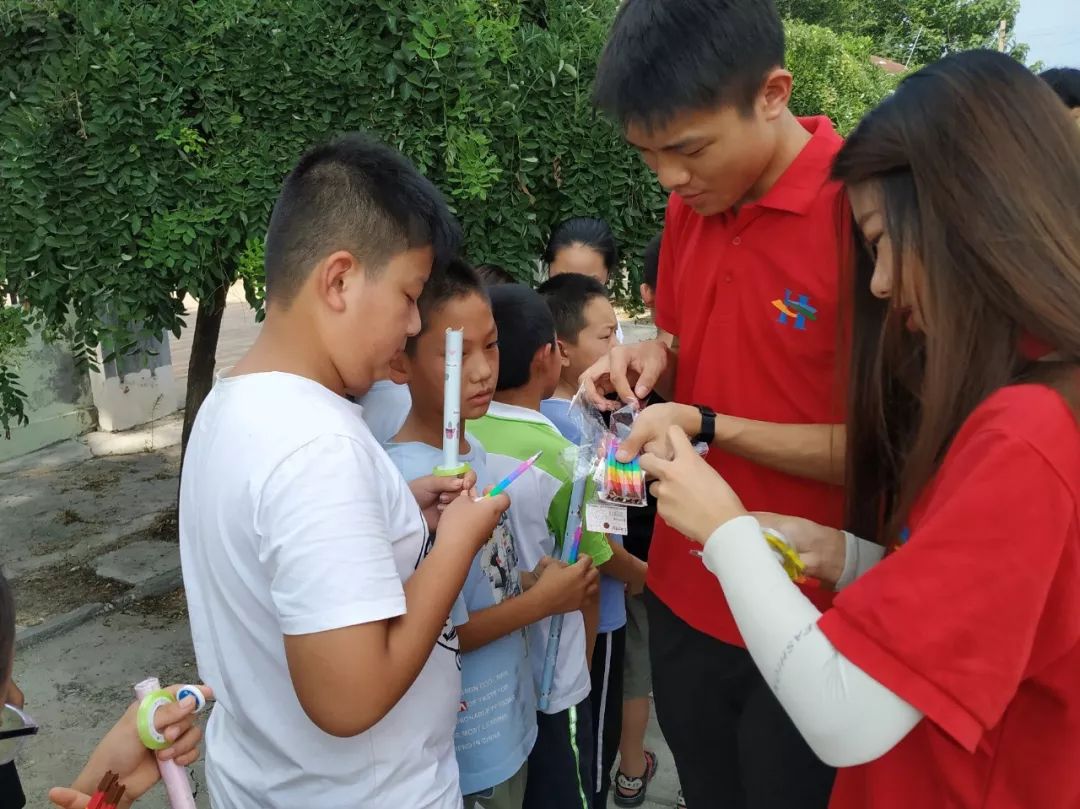 17支社会实践队伍这个夏天一直忙碌的酒管人