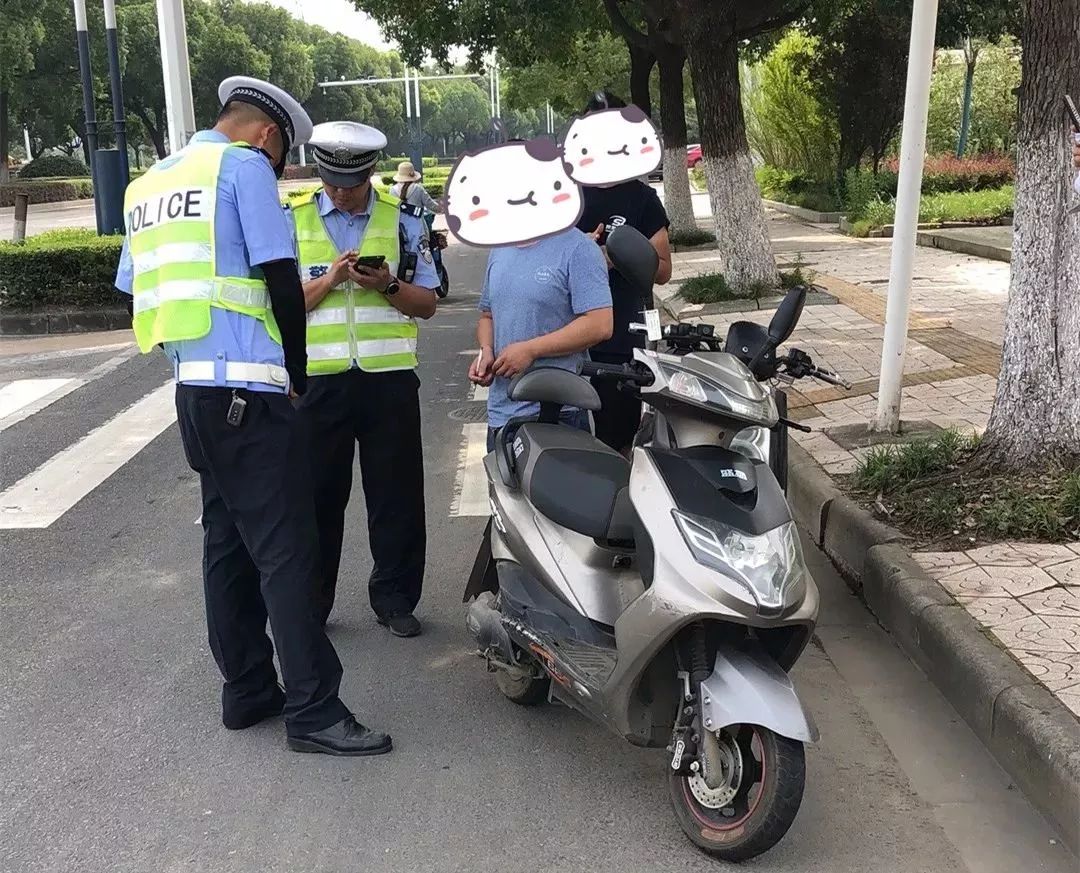 南京一周抓拍非机动车、行人交通违法3029起 明起正式开始处罚_新华报业网