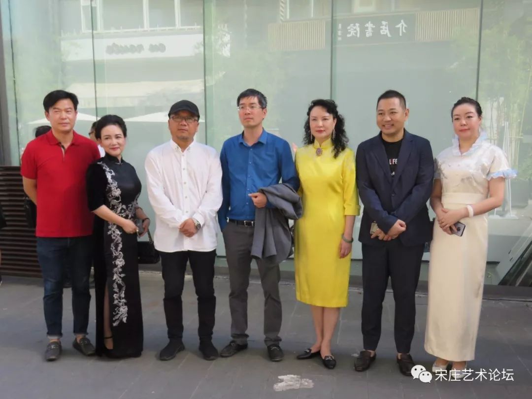 与民进中央教育委员会副主任陈正拜先生等嘉宾合影著名书法家颜新元