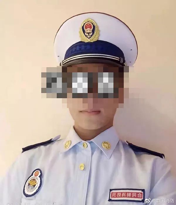 8月19日下午,应急管理部消防救援局官方微博@中国消防 发文称,一男子