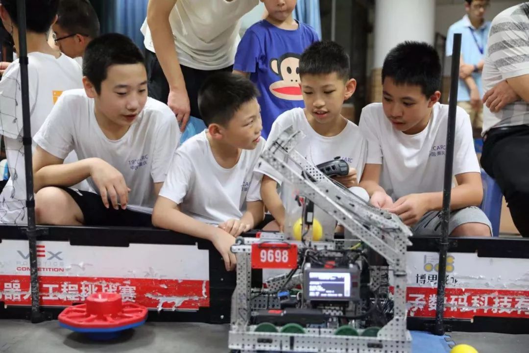 我省学子荣膺中国青少年机器人竞赛暨2019世界