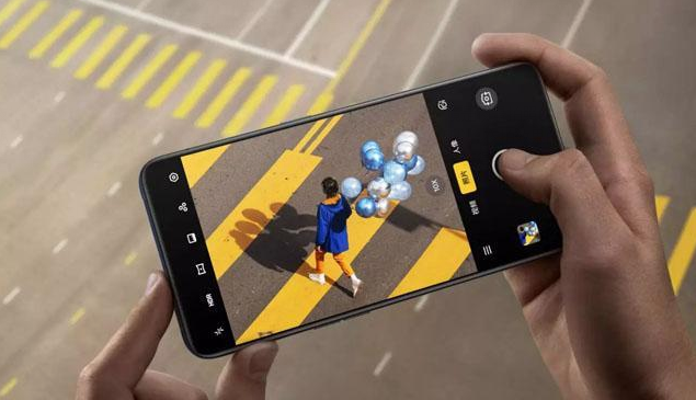 怎样可以让手机变焦变大 eca7b27f48c448af9e21ee59945ca566.png