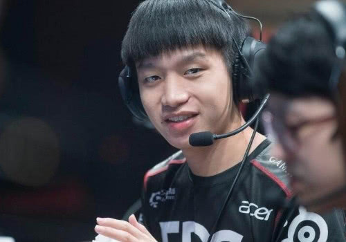 为啥厂长ID叫clearlove？听到他的回答，太真实！