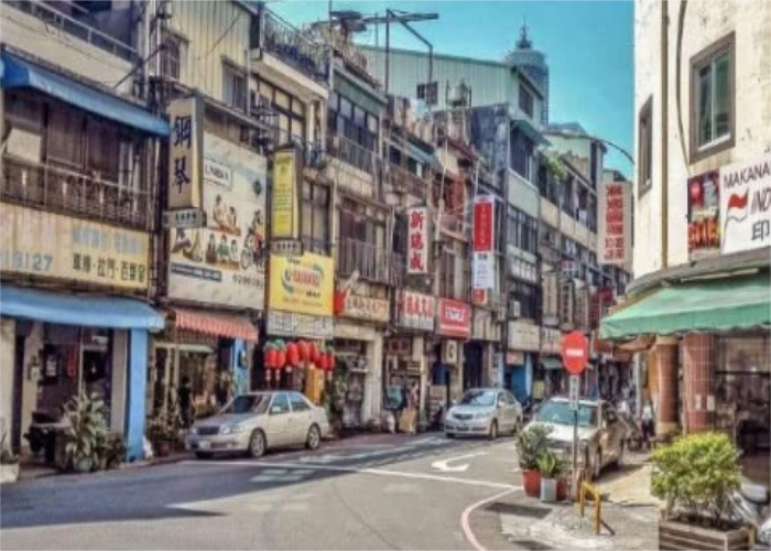 香港经济总量和北京比较_香港经济现状对比图(3)