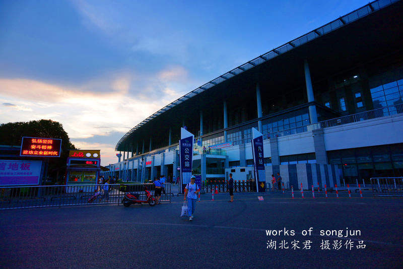 宜昌市有多少人口_宜昌市地图(2)